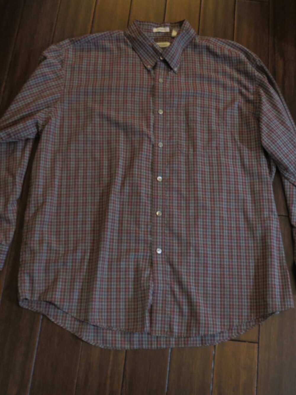 Van Heusen No Wrinkle XL 17-17/5 Button Down Long Sleeve Shirt Plaid Tan Red Bro